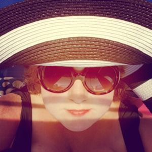 Meet your Posher, April